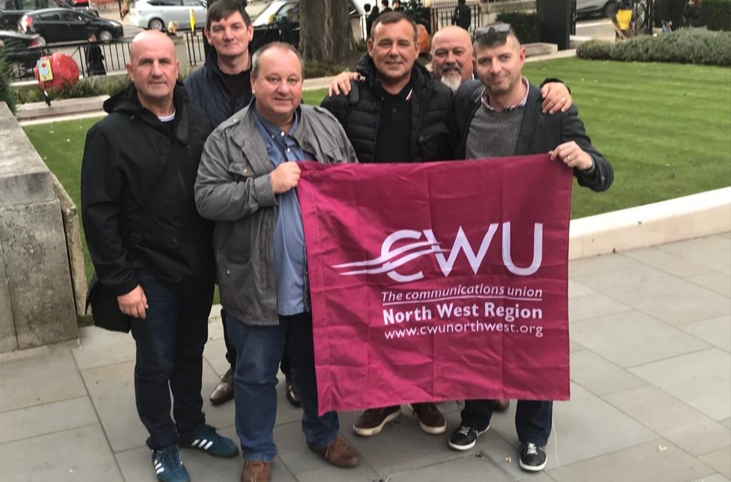 DaveKennedyCWU's tweet image. Royal Mail are &apos;disappointed&apos; with the Ballot Result. North West Central are &apos;delighted&apos; with the Ballot Result. We await their &apos;disappointed&apos; picture #TheCWU