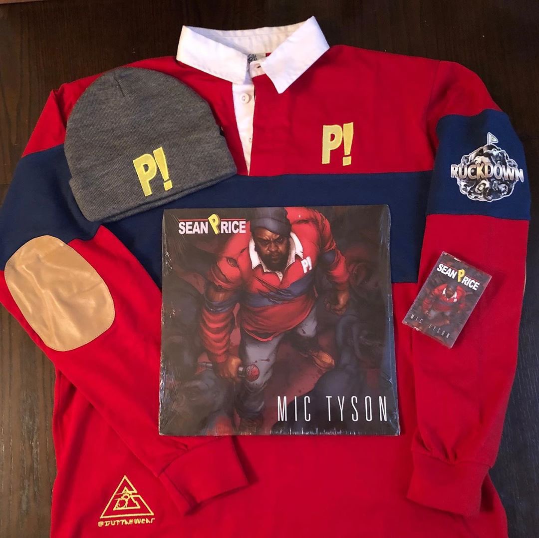 Rim_Davillins's tweet image. #SeanPrice Rugby wit the Beanie . You can purchase them @GuttahWear 🅿️ #seanliveson #mictyson #Ruck #BCC #Ruckdown #brooklyn #brownsville @scartoccio Sean Price Figure coming SOON 🔥💪🙌🤞