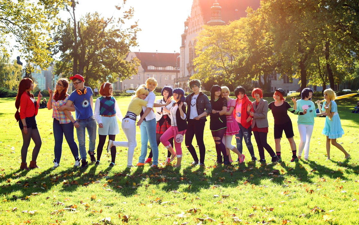 linasakura610's tweet photo. first photo from our school photoshoot is here, share this photo with love! Stay #miraculous !! 🐞 @Thomas_Astruc @Winny_BayDay https://t.co/tk3Xk8094i