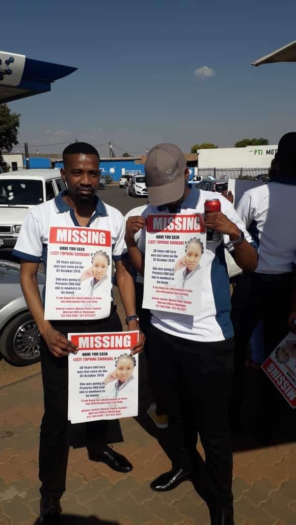 MatsaneEmmy's tweet image. Please help find lizzy a Capitec employee from Soshanguve last seen 2nd of October 2019 a mother of 2 little..
Help retweet @AdvBarryRoux @TakaTina1 @danielmarven @PearlThusi @casspernyovest  and more please @tumisole 🙏🙏🙏