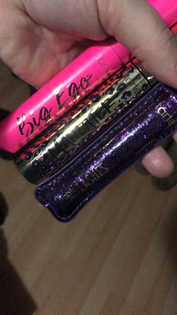 Lisa19240747's tweet image. In LOVE with my new @tartecosmetics mascara! #BigEgo #ManEater #LightsCameraLashes