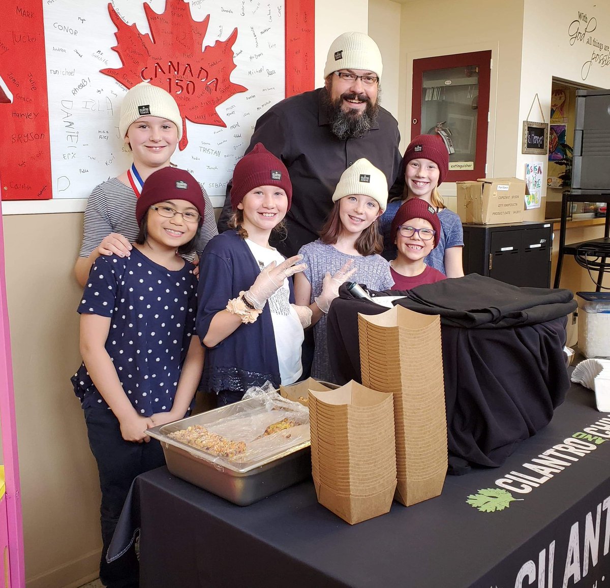 cilantro_chive's tweet photo. 🍦💕 IᑕE ᑕᖇEᗩᗰ ᑭOᑭ ᑌᑭ! 💕🍦

We were 𝗵𝗼𝗻𝗼𝘂𝗿𝗲𝗱 to create our very own ICE CREAM SANDWICHES with kids at @FATHER_LACOMBE today and have some fun!
🍦🍦🍦🍦🍦🍦🍦🍦🍦
$1 from of these Ice-Cream treats sold today go directly back to the school!
📚

(1/2) https://t.co/bdohO9bW3W