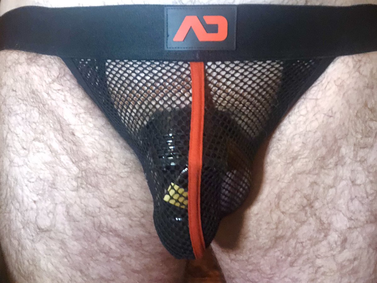 TheBallsbarber's tweet photo. A lovely gift off a customer! Chatting about #loctober during his shave, he was curious if my #meatydick due to girth would fit in a #cockcage. This arrived earlier &amp; mission accomplished, sort of!🤣 Love gifts! 🎁 Thank you 🙏🏻 #cuckcage #chastity #cuckold #locktober #gaycucks https://t.co/usHTQDCHjV