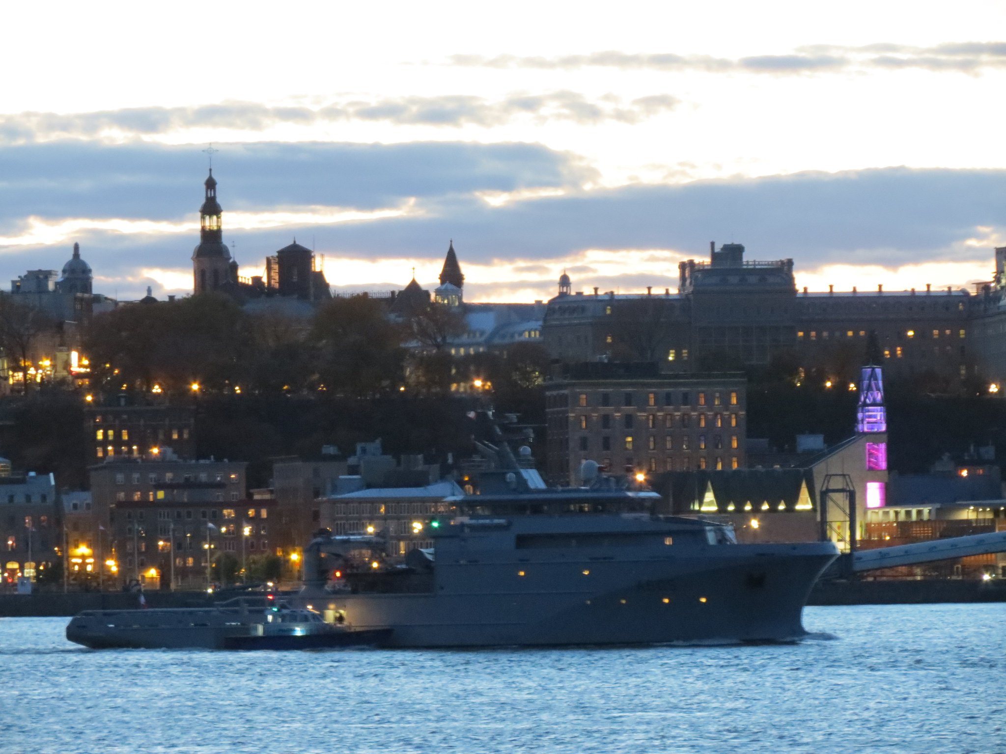 EG8_hkFXkAAivd_.jpg:large