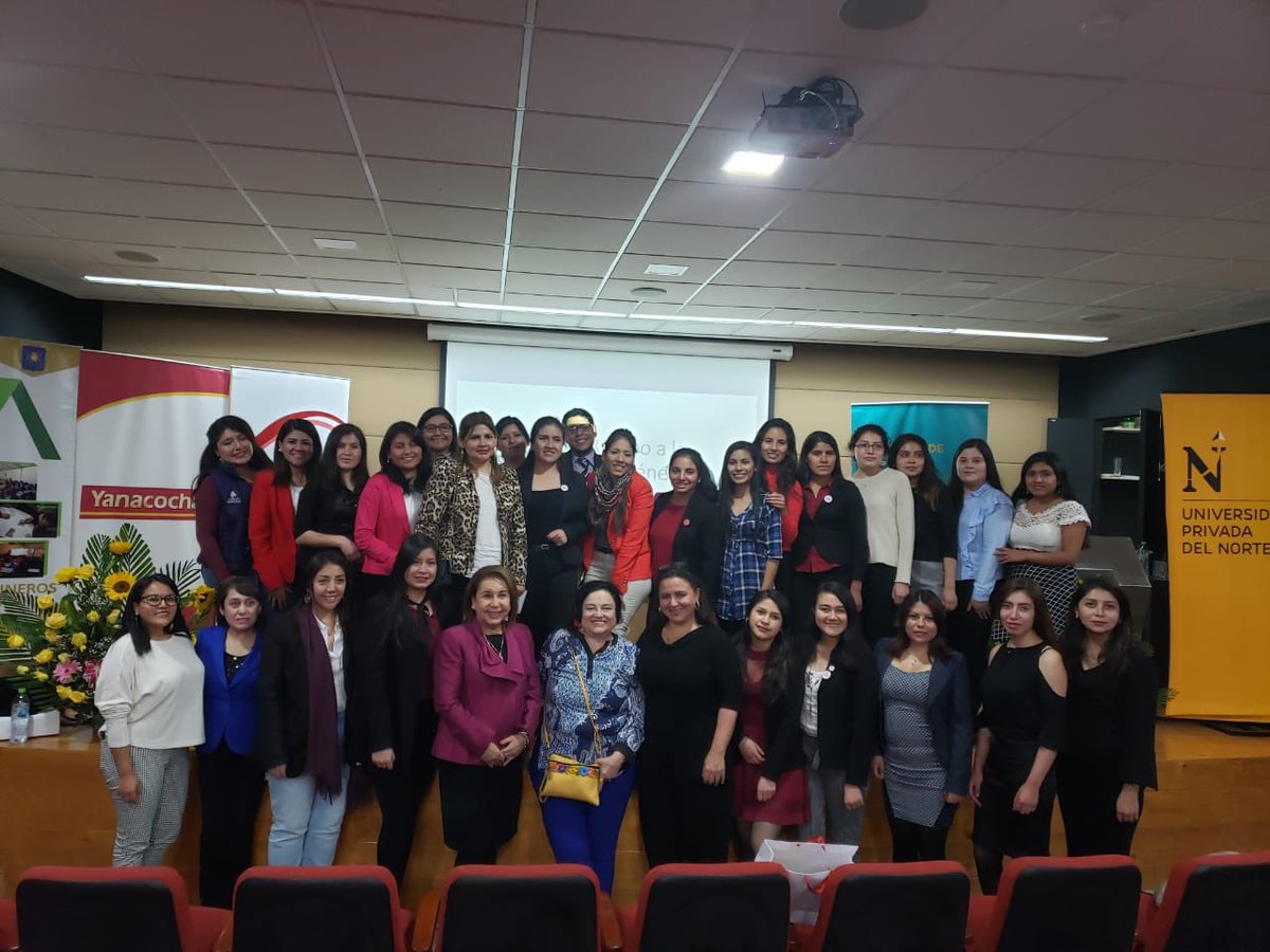 wim_peru's tweet photo. #Cajamarca En estos momentos se lleva a cabo el I Foro: Rumbo a la Equidad de Género y Feria Laboral Gracias a todas las empresas y personas que nos acompañan @MineraYanacocha #SedeNorte #SerMemorables #mujeresmineras https://t.co/mYWXukSwXo