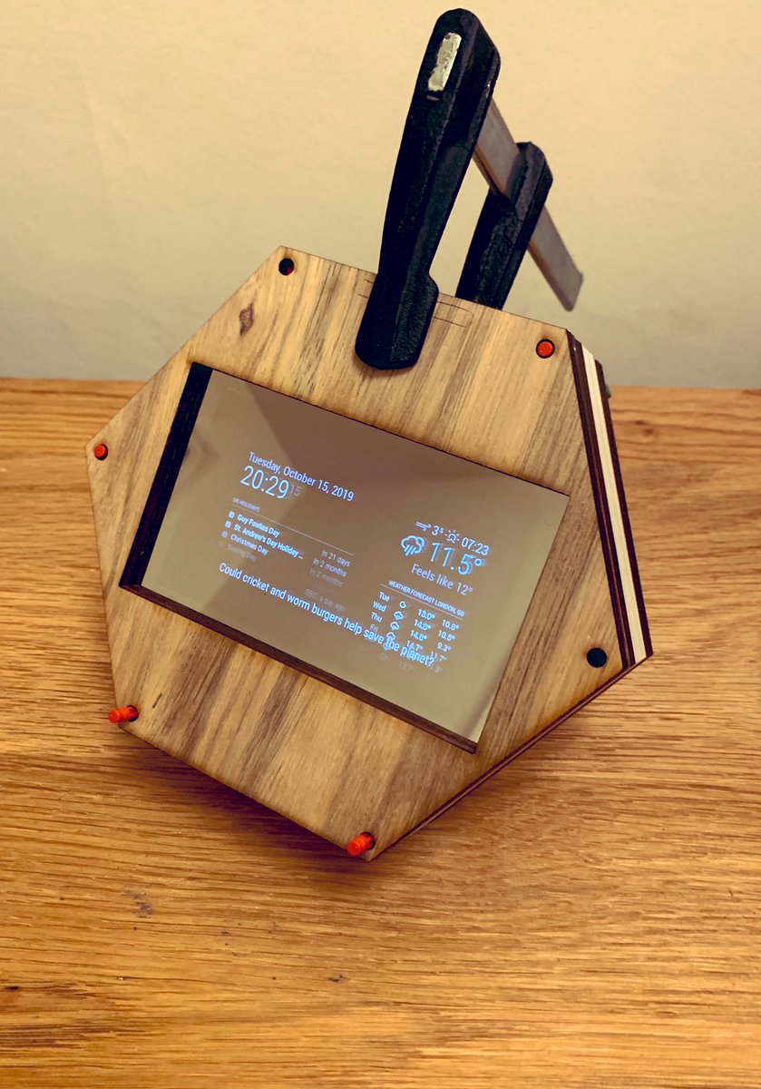 helenevirolan's tweet image. We did it! Inspired by @Chrisok86, we made our own #smartmirror using timber &amp;amp; acrylic. It’s powered by @Raspberry_Pi and uses the  @pimoroni #hyperpixel display. We have news, current/forecast weather &amp;amp; UK holidays calendar on display!