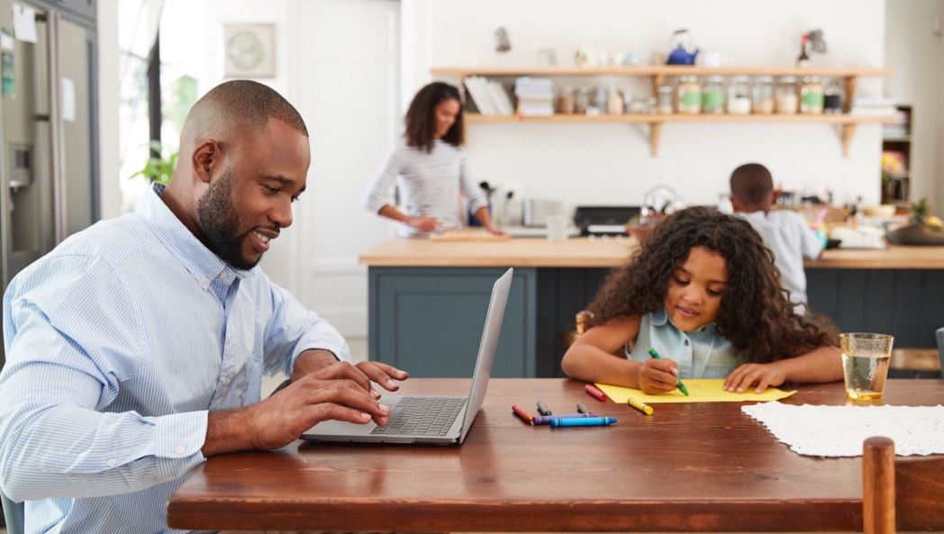 ICYMI - sign up for tomorrow's free #TELUSWise webinar: Cyber safety and supporting youth in our digital world. Join us on Oct.16 at 6PM EST. 💜 telus.my/IPS2H7