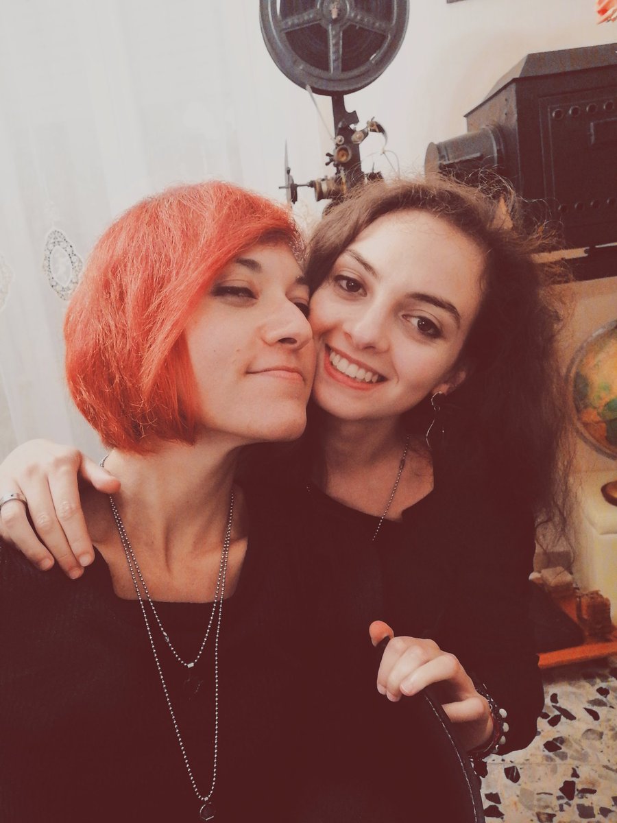 ravioloalvapor3's tweet photo. Con te anche la piรน semplice delle serate diventa bellissima.
Sei davvero un topino speciale.
Buon compleanno, amore mio ๐
#perluani #lesbiansquad https://t.co/f5fsrllwSf