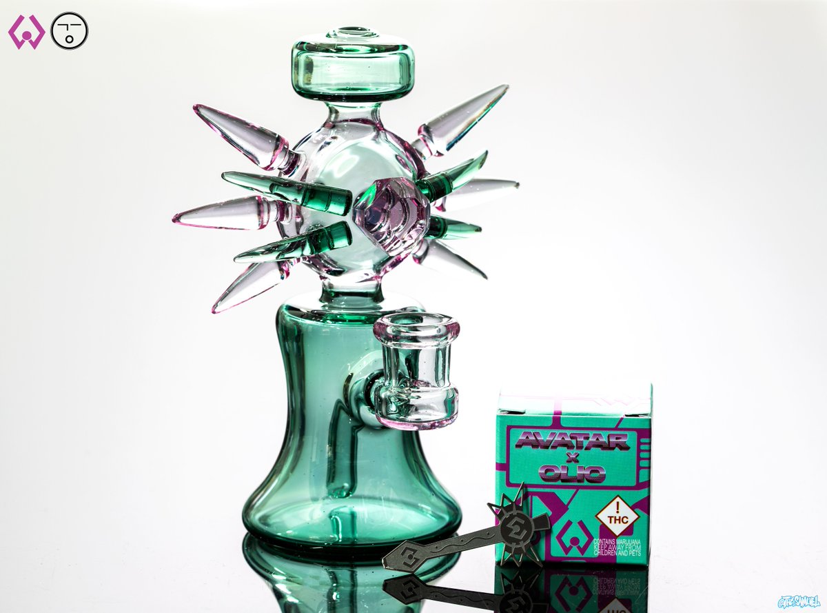 This Avatar Astral Tube can be yours on November 2 🙌  Visit dabolio.com/avatar for details 👀 
.
.
.
.
.
#olio #dabolio #olio710 #dabolio710 #avatar #avatarglass #prize #grandprize #glassart #photography #collaboration #rosin #solventless #denver #colorado #topshelf