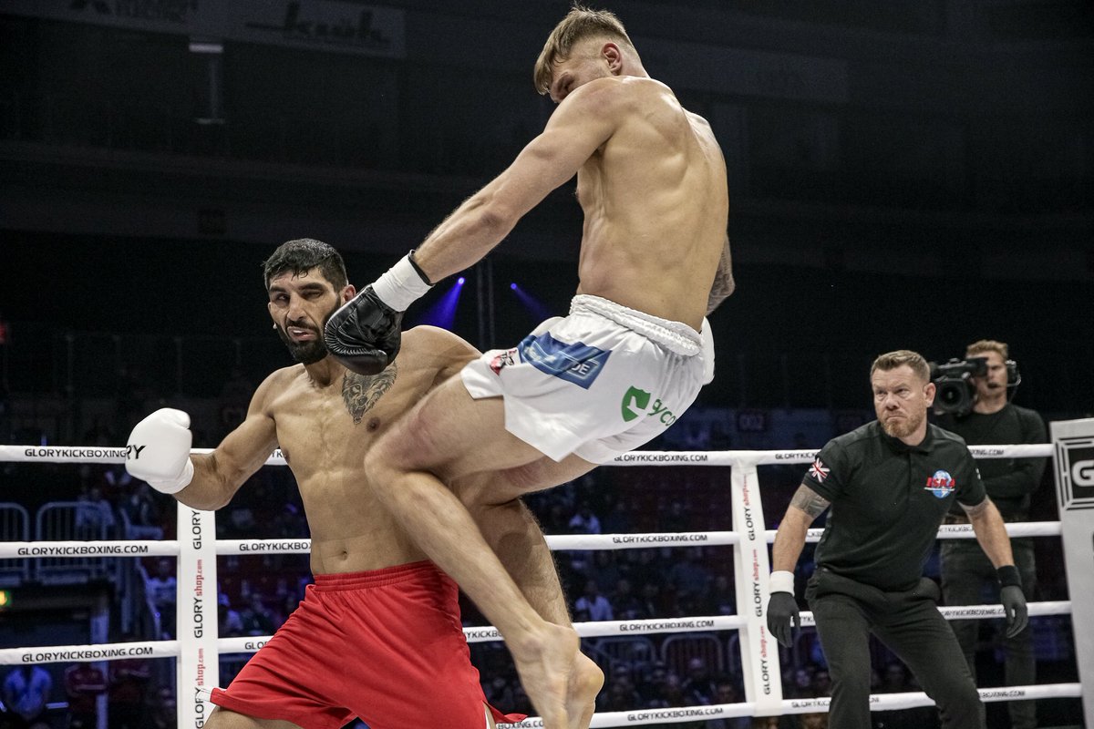 GLORY_WS's tweet photo. Who impressed you the most at #GLORY69? https://t.co/9sn0poDH3r