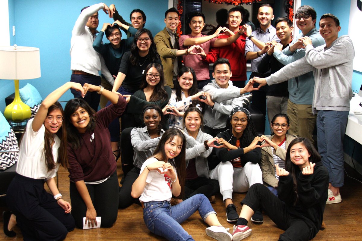 UTSNPhA's tweet photo. SNPhA's Power to End Stroke and APhA-ASP's Operation Heart linked their hearts (literally) to increase stroke awareness by educating on signs, symptoms, and prevention. “❤️” this post to POWER TO END STROKE! #snpha #utsnpha #snpharegion4 #region4weservemore  #snpha2020vision https://t.co/74scVJXIqI