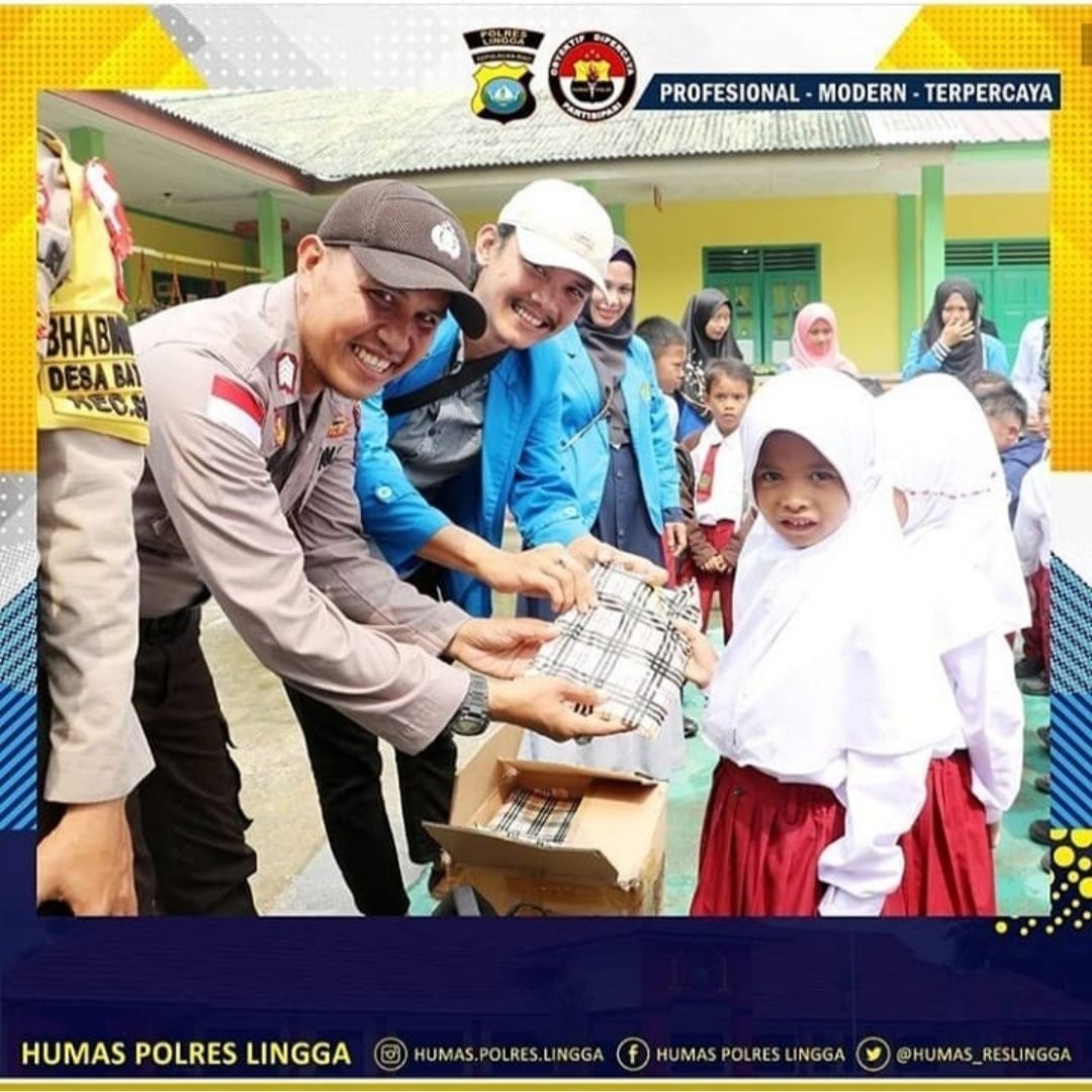 YusufPanjaitan's tweet image. Mahasiswa dan Polsek Dabo peduli pendidikan ...

#Mahasiswa 
#STIT
#polripromoter 
#Divhumasmabespolri 
#Polreslingga
#Keprigemilang