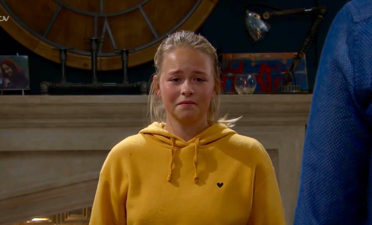 Vanessabooty1's tweet image. God, if @Isobel_steele isn’t a Mood about Ryan Hawley leaving 💔 #roblivion #robron