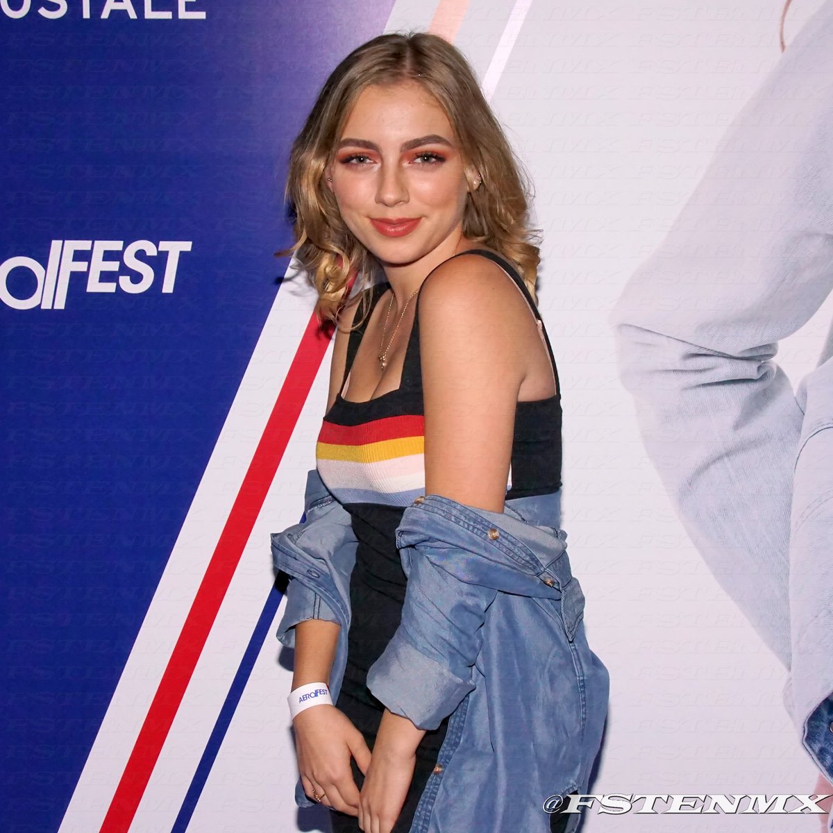 #Foto <a href="/DanielaAlfaroG/">Daniela Alfaro</a> en la #AlfombraRoja del #aerofest19 de <a href="/aeropostale_mx/">Aéropostale México</a> en la #CDMX 

#FSTENMX #RedCarpet #AeropostaleMéxico #AeropostaleMx #aeropostale #AeroFest #AeroFest2019 #girl #beauty #pretty #badabun #DanielaAlfaro #DannyAlfaro