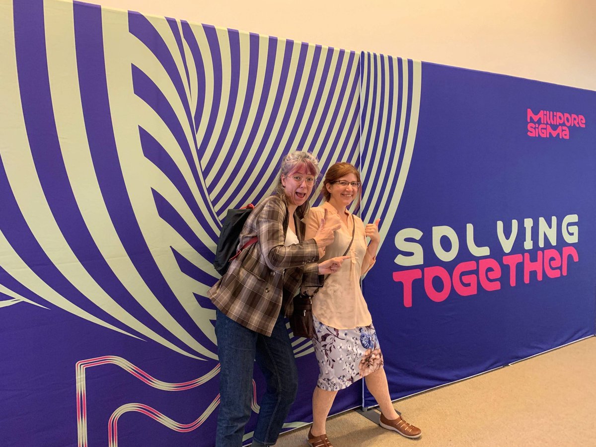 's tweet image. #communitybio #globalbiosummit Fellow Karolina Sulich (from #warsaw #poland's Copernicus Science Center) and I got to meet in person @globalbiosummit @mit @medialab  -- thanks so much for your support, @MilliporeSigma!  biosummit.org
