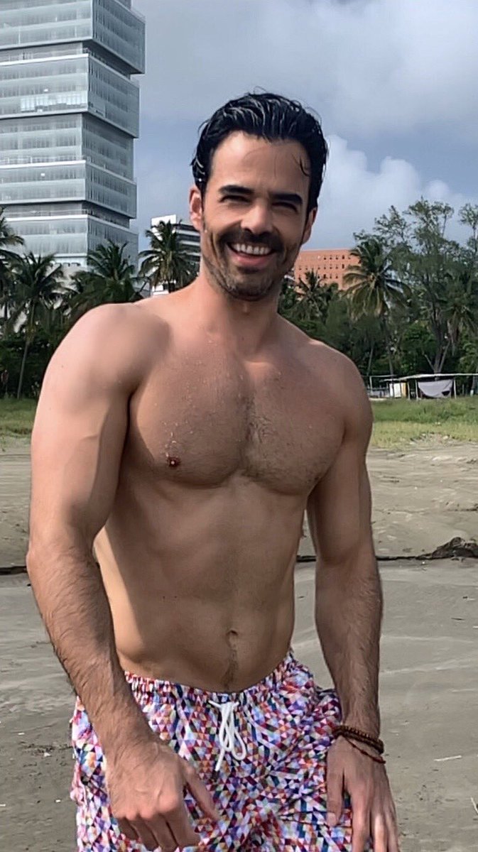 Jesús Moré oficial on X: Muchas gracias por todo su cariño  ⁦@JesusFansMore⁩ así de contento me ponen! Sigan su cuenta !  t.coiYWKqMNgUd  X