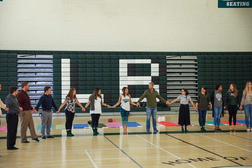 amyzambranoyoga's tweet photo. Thank you @LBpublicschools for capturing these beautiful moments from yesterday!! 🙌🏼Wow!! I am still in awe!! 💚Thank you to everyone who participated in my session, helped me with the mats &amp; Technology for making me feel like a rock star with the headset mic!! #wcmm #LBSUMMIT20 https://t.co/rufcYtYCSl