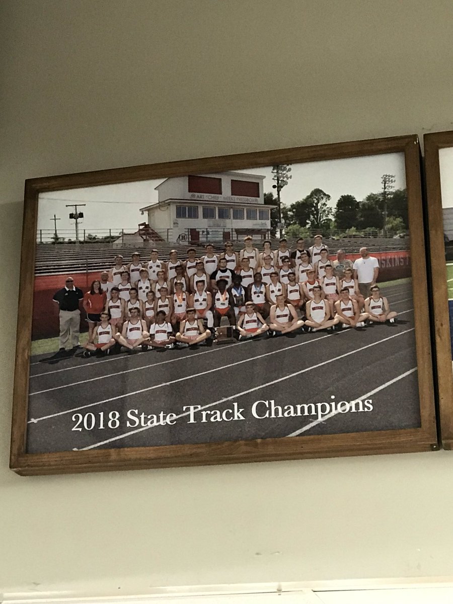 Eric_Cooper3's tweet photo. 2018 Boys Track State Champs pic went up in the school today. What a memory. Quality group of young men. https://t.co/6AcgGMG0ib