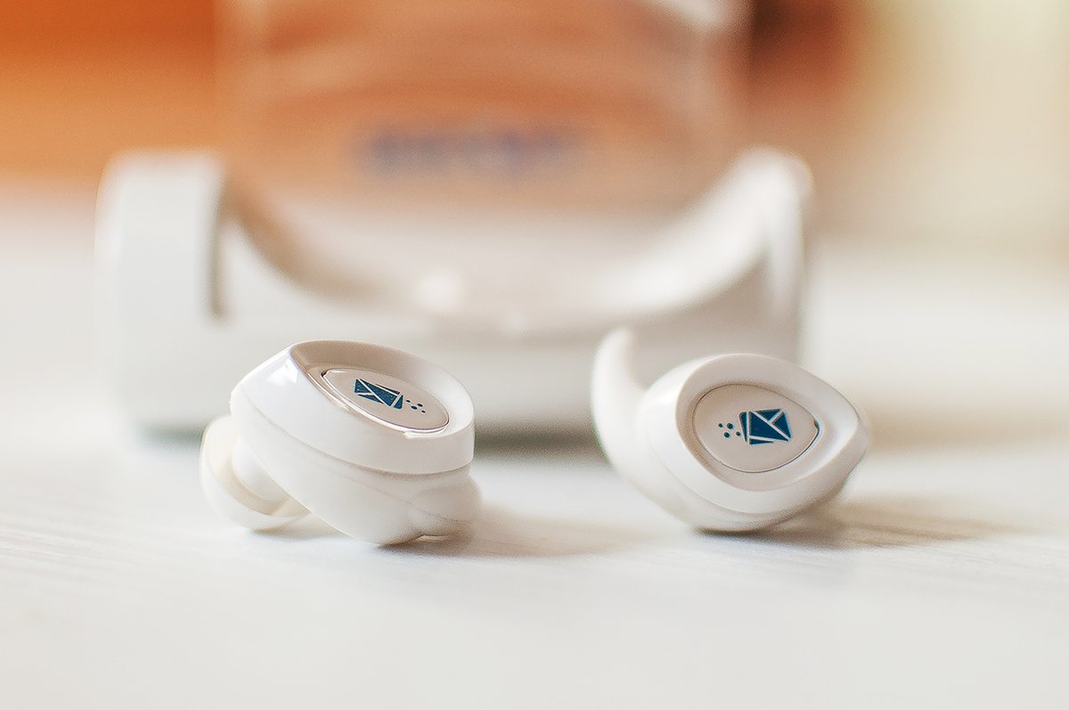 True Wireless earbuds 🔥with multifunctional button on each piece!

• Bluetooth 5.0
• Fast Charging
• Smart noise canceling
• Automatic pairing
• Water proof

Get your True Wireless Earbuds at reikoku.com

#Reikoku #WirelessEarbuds #Wirelessmusic