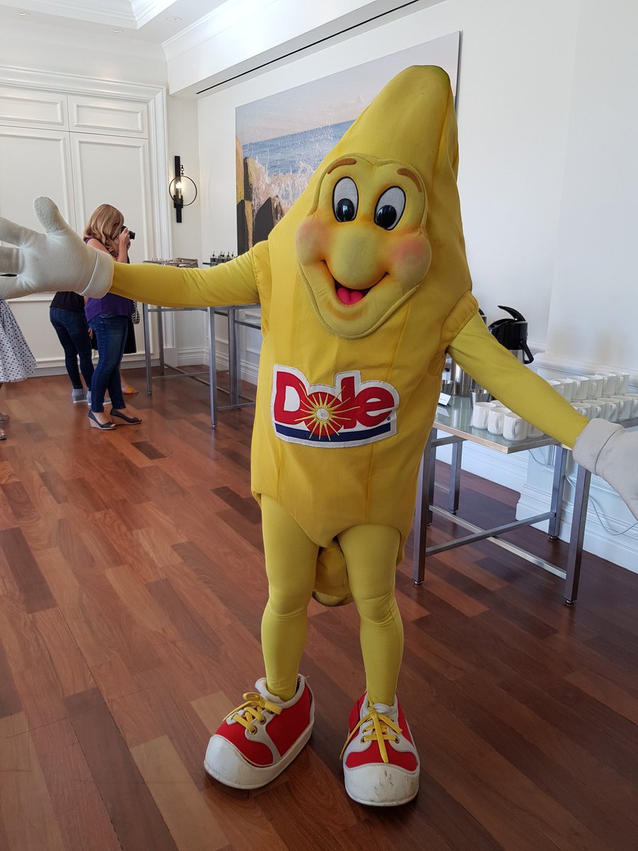 monicazyoung's tweet photo. Had the best time learning about @DoleTweets and #frozen2 partnership for the #frozenfanfest #dole #dolerecipes #doleevents #dolepartner https://t.co/O6ncR4z5ol