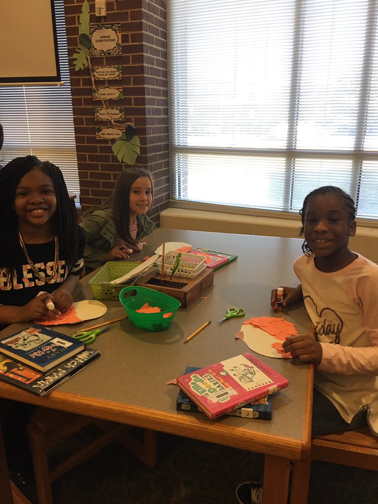 library_sut's tweet photo. Sutherland Library has been busy...and me too!! Hence the delay in my posts!!! Third grade got some pumpkins ready for their play!!! They worked hard can’t wait to see them on the stage!!! #itsajungleoutthere @sutscotties https://t.co/ZaOl8tNTTF