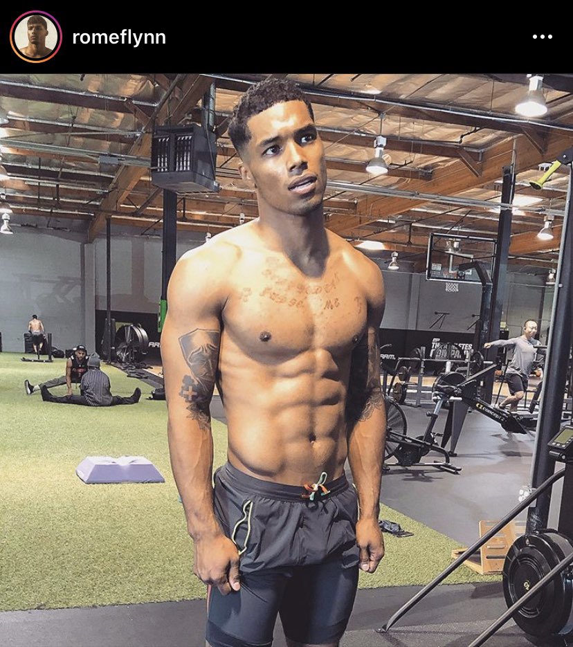 bich_diz's tweet photo. Hmhm ... i see you daddy #romeflynn @Celeb_eggplant 💦🍆 https://t.co/Ll3XSBEceS