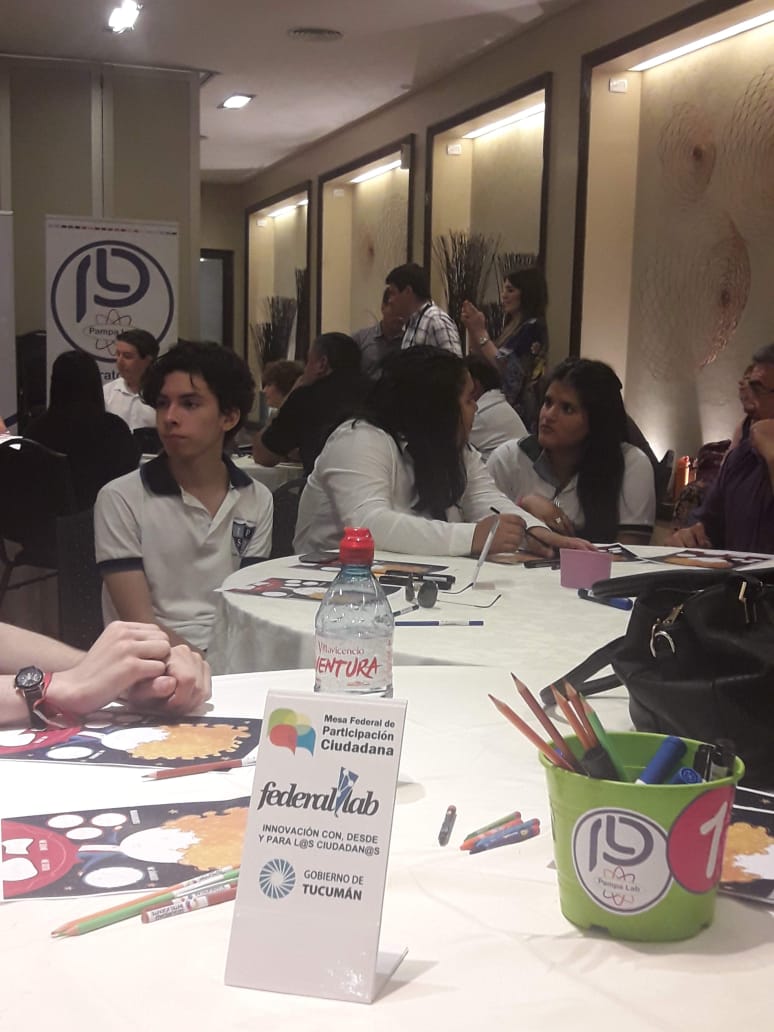 Pampa_Lab's tweet photo. Estuvimos acompañando en @GobiernoTucuman al @FederalLab donde facilitamos ese laboratorio junto a los #Labs de @NQN_LAB #TucuLab @H_LabInnovacion #YeneLab @Gretel_Galeano felicitaciones @JoseFarhatok y @PartCiudTuc x la organización y por apostar a la Participación Ciudadana 🔥 https://t.co/AVfmgoQ1kh