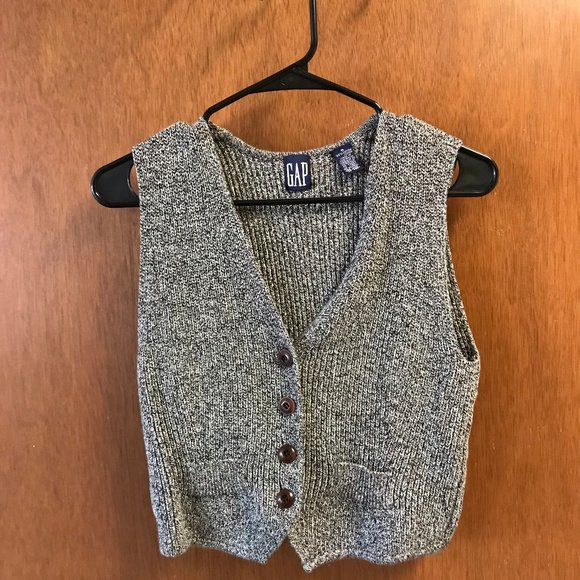 devan_mello's tweet image. So good I had to share! Check out all the items I'm loving on @Poshmarkapp #poshmark #fashion #style #shopmycloset #gap #americaneagleoutfitters #stevemadden: posh.mk/JbfW2dB1QZ