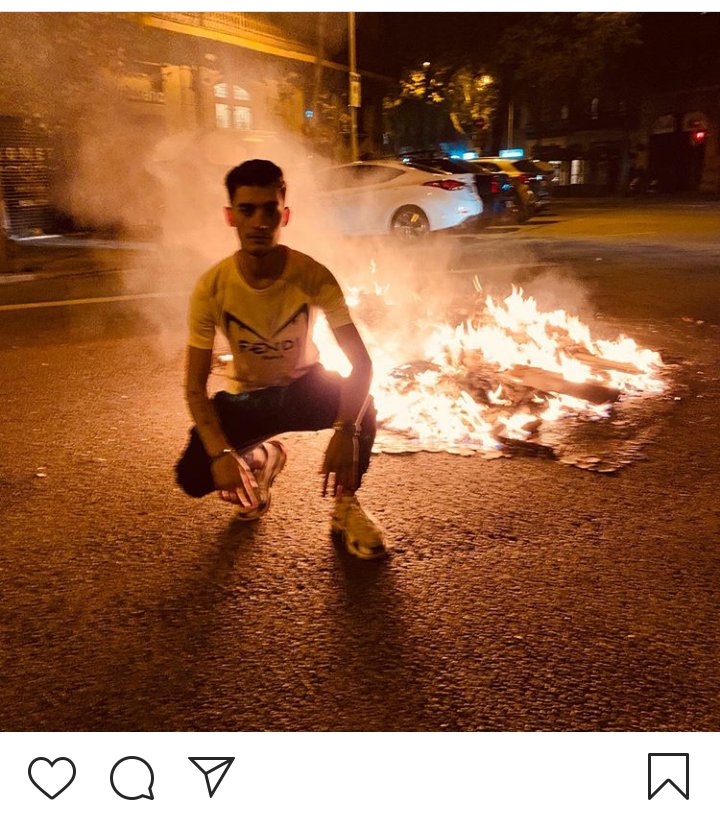 "Vamos a echarnos fotos y parecer cool mientras destrozamos la ciudad de Barcelona"
Que generación, señor, que generación.
Los tiempos difíciles crean personas duras, los tiempos fáciles crean esto.