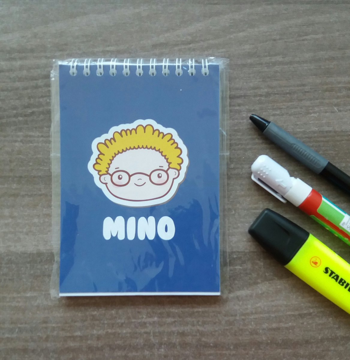 Hildalienda's tweet photo. [ OPEN PO ]
Note cover Winner doodle by @nastarbulat
Ukuran kertas A6
Kertas Polos
Harga Rp. 20.000 
.
Order langsung DM ya
#Winner #winnerstuff https://t.co/ghRpG6Lrb3
