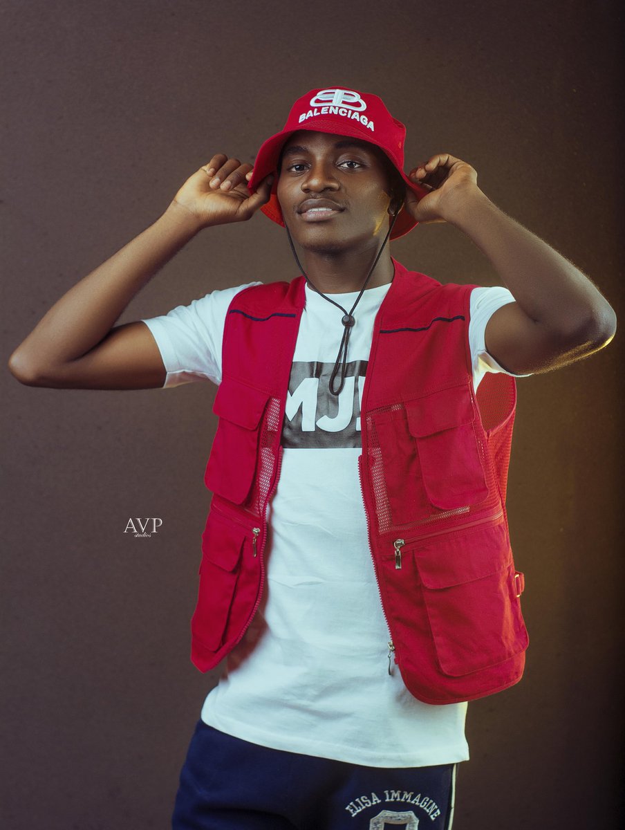mxjeeed's tweet photo. It's my birthday! Wish me well https://t.co/kB7EUv5PeU