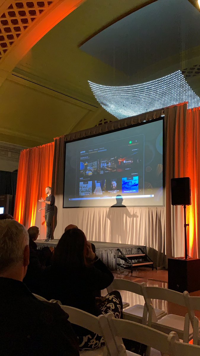 patrickh's tweet image. Love the “villain” in the @TransparentKit brand story - that pesky and annoying #PDFMenu on every restaurant website. 

Who doesn’t hate that thing?!? 😂

#FarmtoForm #TSDemoDay @techstars #TCSW19