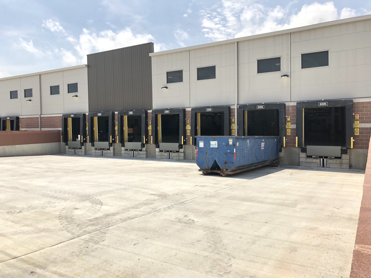 LoadingDocks's tweet image. Recent project in Elyria, OH. Poweramp® VH Hydraulic dock levelers with safety barrier lips, PowerHook® recessed dock lock truck restraints, Fairborn truck dock seals, and more! Call for true quality dock equipment 855-951-4499. #docklevelers #docklocks #dockplates