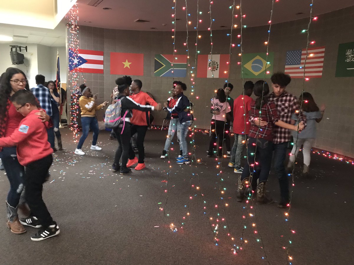 GlasherRobinson's tweet image. Hispanic Heritage Month! #TheHairston #HispanicHeritageMonth @thehairston @CEBSmith6595 @kevinlmcrae @NiciaGeorge @GCSchoolsNC @scontrerasGCS @GCS_DEI_Office