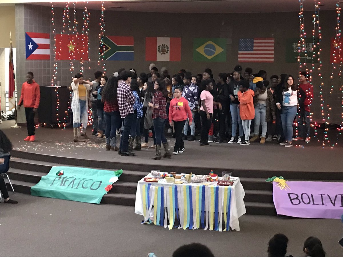 GlasherRobinson's tweet image. Hispanic Heritage Month! #TheHairston #HispanicHeritageMonth @thehairston @CEBSmith6595 @kevinlmcrae @NiciaGeorge @GCSchoolsNC @scontrerasGCS @GCS_DEI_Office