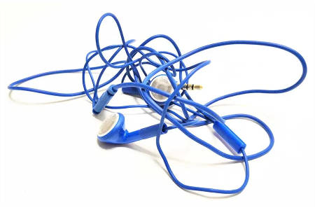 c___f___b's tweet photo. A (block)chain is only as strong as its weakest link, and a #tangle is the final form of many things which occurs naturally... https://t.co/lMWbWOHfoU