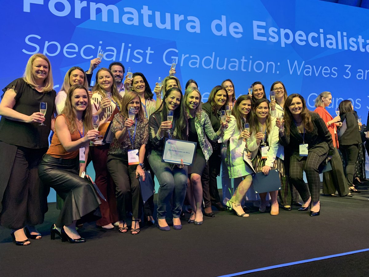 Helidea's tweet photo. Formatura Especialista Melhoria @TheIHI - Onda 3. Parabéns Turma! Um prazer participar com vocês desse aprendizado! 👏👏👏 https://t.co/qHmCjchFey