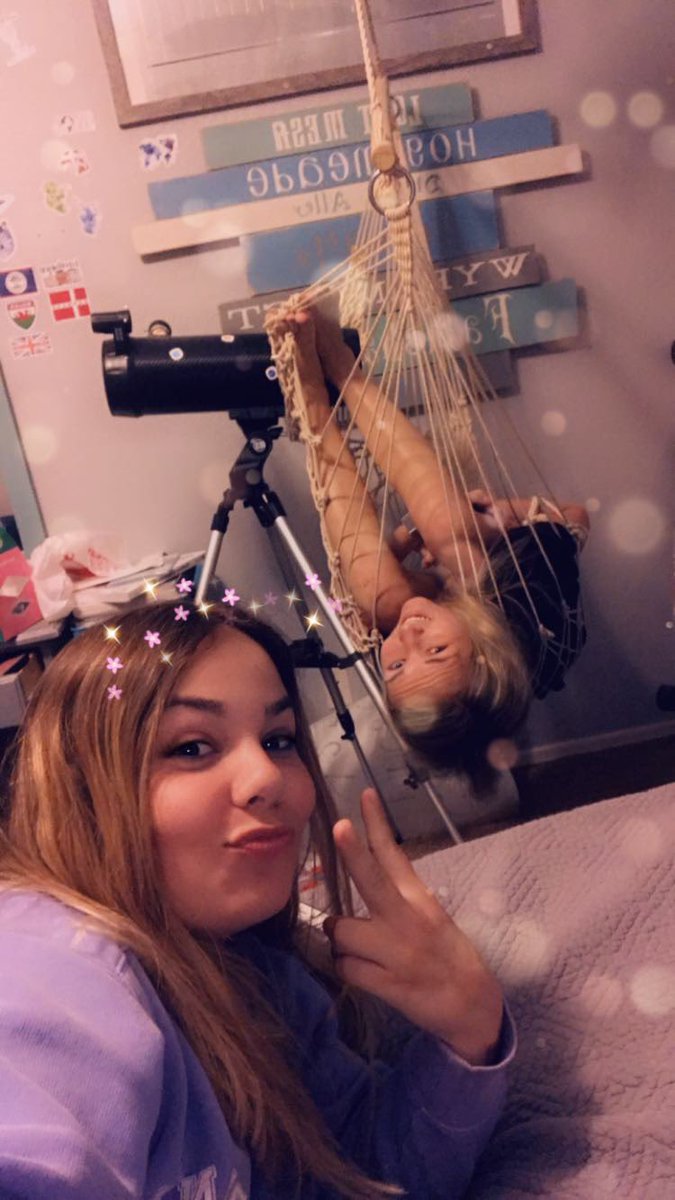 HeadleySkye's tweet photo. Happy birthday Maryn🥳💗 thanks for all the memories bestie have a good day🤪🥳 https://t.co/hSAdibR1JF