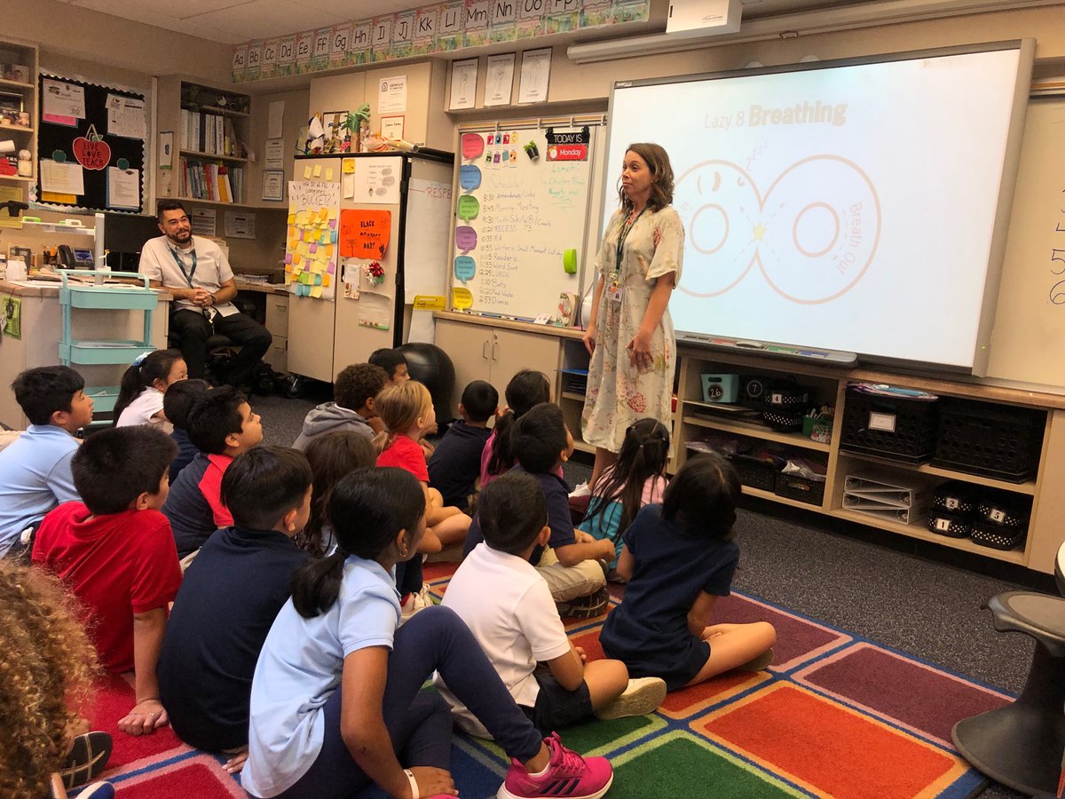 ⁦<a href="/MsBruckler/">Jennifer Bruckler</a>⁩ teaches these ⁦@hickscanyontusd⁩ Ss about the #zonesofregulation. Ss practice “Lazy 8 Breathing” as a calming technique. #weareTUSD
