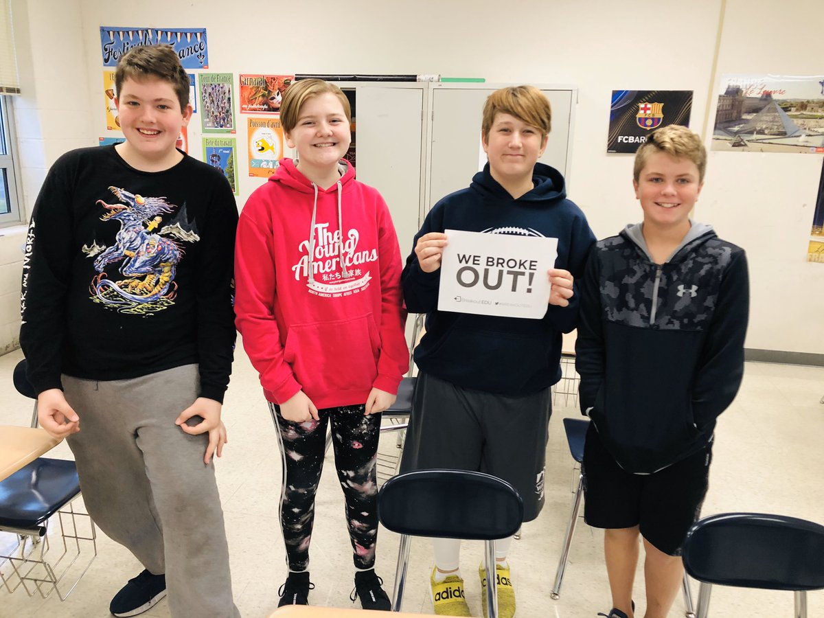 MrsBlecherWSD's tweet image. A special shout goes to these four B-Day teams for breaking out! They worked quickly and effectively to show their knowledge of inventions! #wsmswolves #wsd #wsdlearns #wsdleads