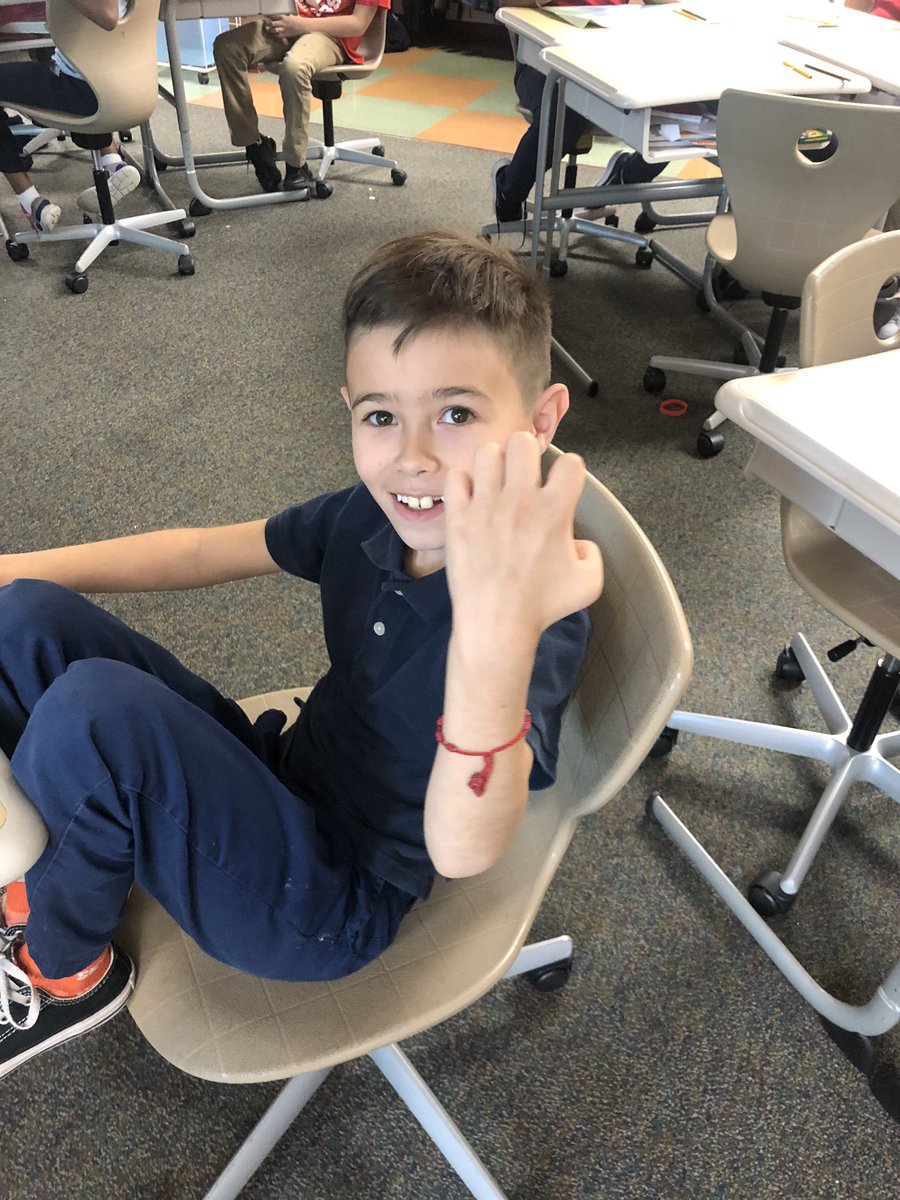 megankbland's tweet photo. Mystery Science! Skeleton hands 💀 #schk12 @HessElem https://t.co/iK2Witqn1Q
