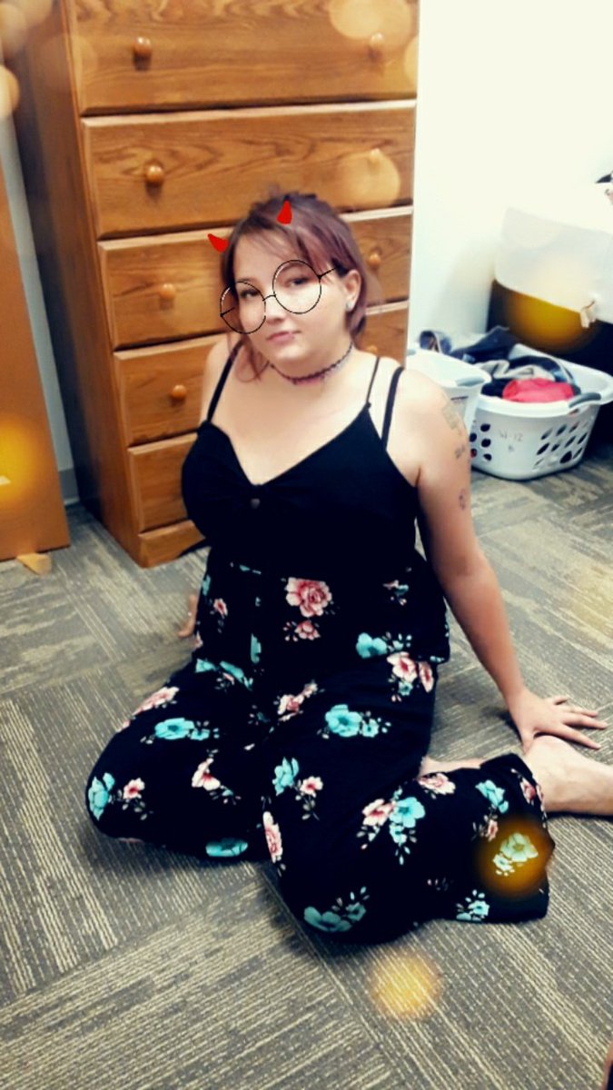keu_rae's tweet photo. Add me on my vanilla snap @ keurae666
#camgirl #sc #snapchat #bbw #sexy @keu_rae @KawaiiCamgirls  @reviewpremiums https://t.co/yt7G0bxrlZ