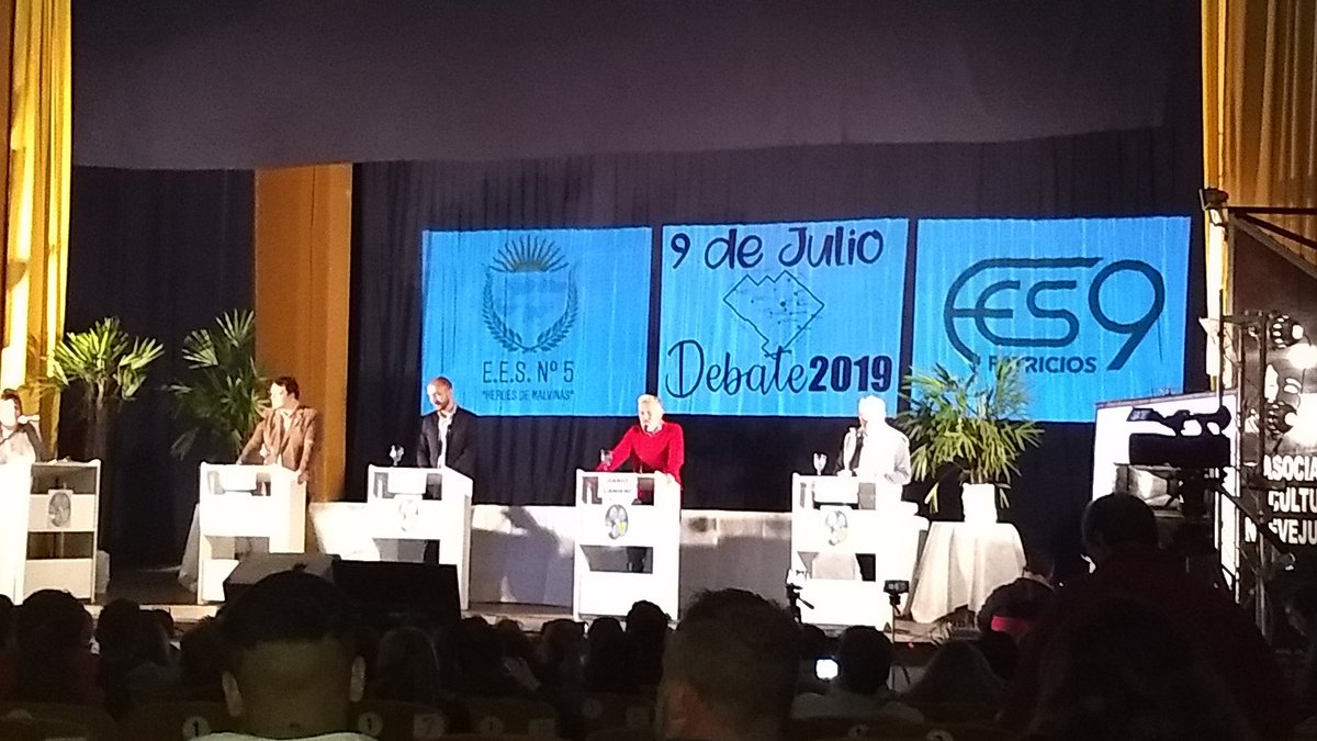 Eliana_ndj's tweet photo. 9 de Julio Debate!!! Esto es parte de la democracia. https://t.co/deHu5ex08s