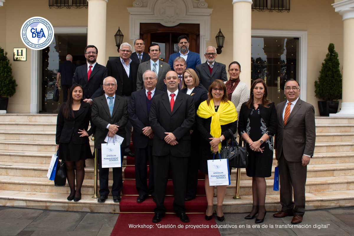 Mira el álbum de fotos del desayuno workshop: "Gestión de proyectos educativos en la era de la transformación digital". > zcu.io/zE3a