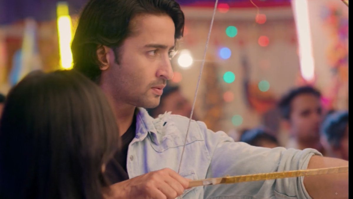 Aagoofyam's tweet photo. Omg what d hell asali ravan is mehul 💔more dangerous than all plz protect my boi meanu
saying #MishBir 2 be in separate house aftr marrz that's not d correct way
It's clear in future mishbir r d one to close d chapter of mehul
#ShaheerSheikh #RheaSharma #YehRishteyHainPyaarKe https://t.co/SHsc7e8dW0