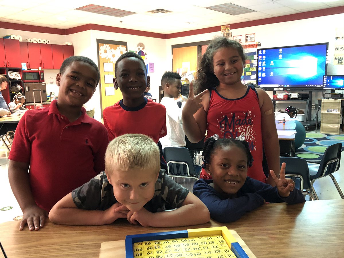AngelAl97118471's tweet photo. While making a 100’s chart we realized that we had no way to keep the tiles in place.  I love it when a lesson turns into a real life problem they can solve on their own with just the glue provided by me.  Loving first grade!❤️@ProudCardinals https://t.co/AAgQZNrdyN