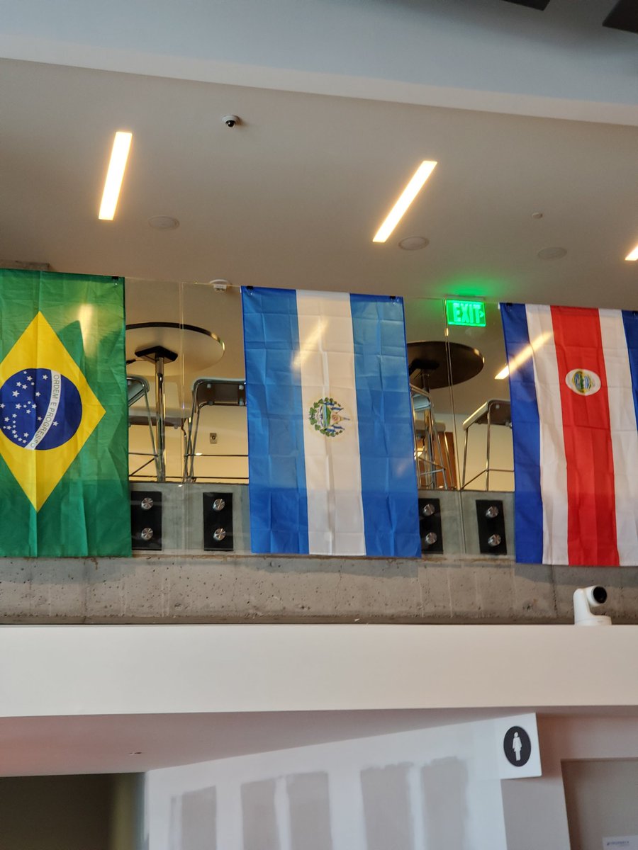 djFunFacts's tweet photo. It's an amazing feeling seeing my mother country's flag and a celebration of my culture at work. I greatly appreciate Twitter's effort to celebrate Hispanic Heritage month.  #Gracias #VivaLaRaza #iamlatinx #LoveWhereYouWork https://t.co/khyypvMi40