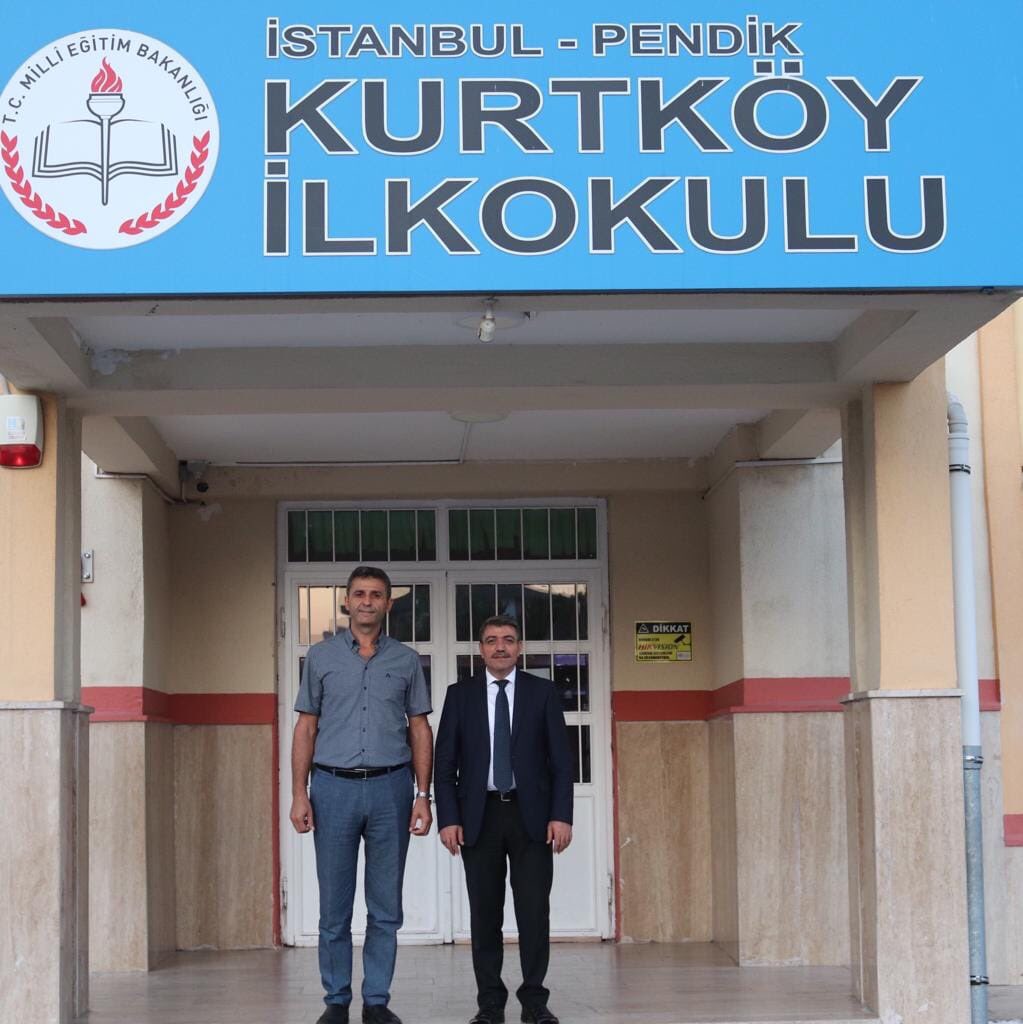 sultanbeyli_mem's tweet photo. İlçe Milli Eğitim Müdürümüz Yaşar ÇAĞLAR Pendik Kurtköy İlkokuluna Müdür olarak atanan Zeki Kumbar' a hayırlı olsun ziyaretinde bulundu. @yasarcaglar @Istanbul_ILMEM @KumbarZeki https://t.co/5pIkzukD5e