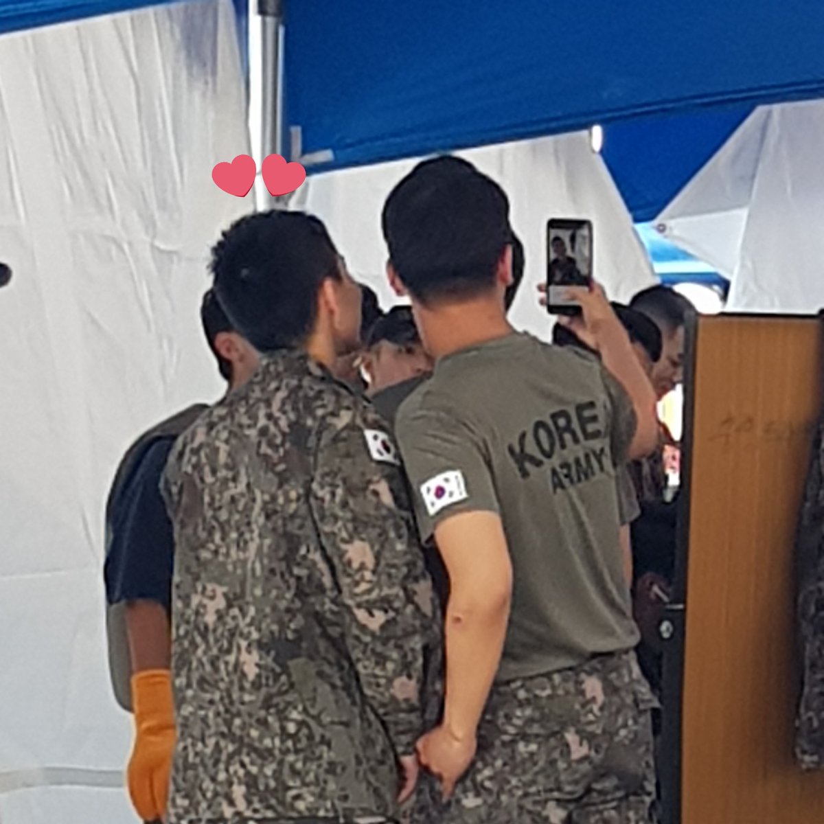 진짜 귀여워 밤톨같애