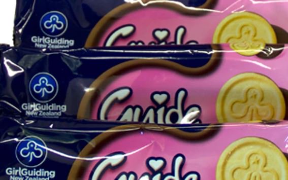 1NewsNZ's tweet photo. Supermarket chain partners with Griffins to bring back Girl Guide biscuits https://t.co/40hKX87By3 https://t.co/aAn1558Ut6